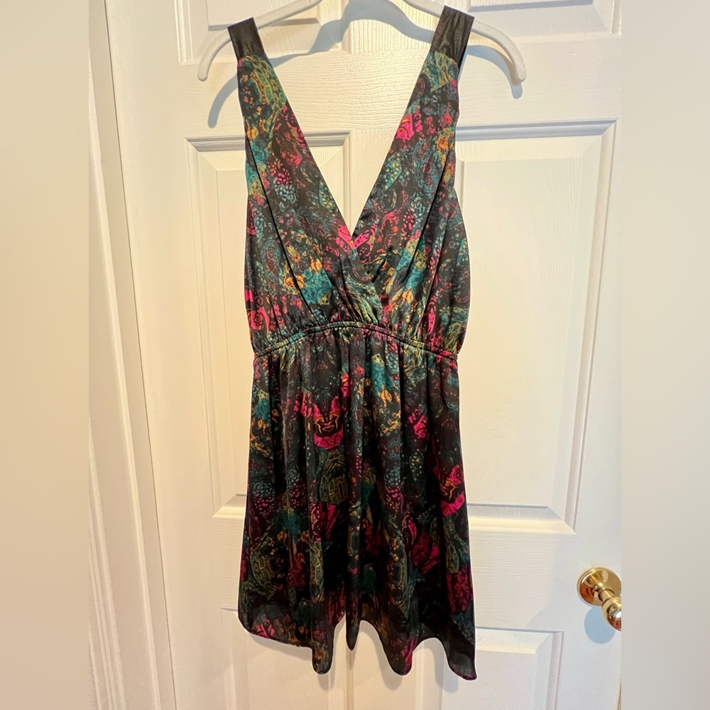 Dress - BCBG Generation - silky black pink blue tan - size medium. Never worn. - Picture 6 of 9